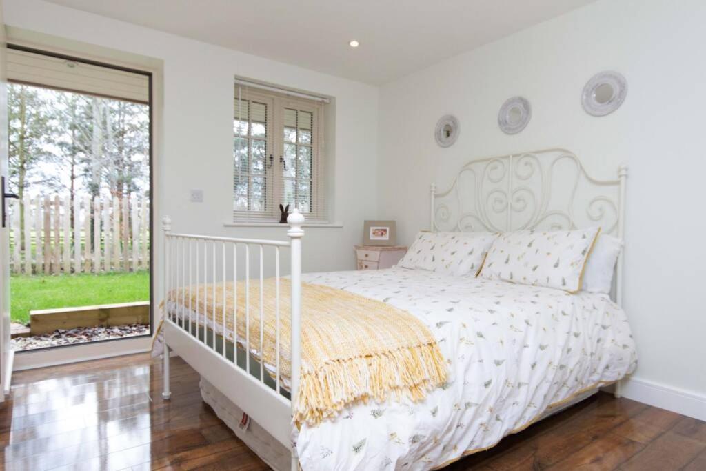 Breckland Cottage - Secluded Country Getaway Hockwold cum Wilton Экстерьер фото