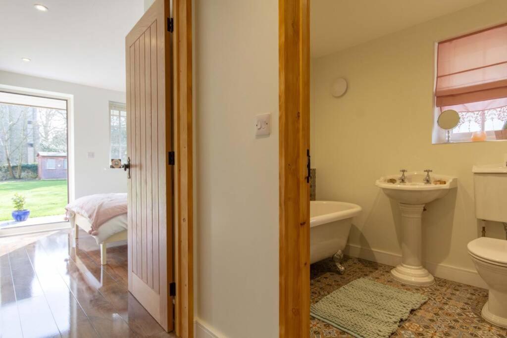 Breckland Cottage - Secluded Country Getaway Hockwold cum Wilton Экстерьер фото